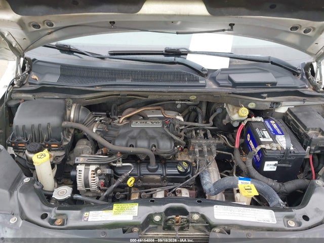 46154008 :رقم المزاد ، 2V4RW3D17AR325123 vin ، 2010 Volkswagen Routan Se مزاد بيع