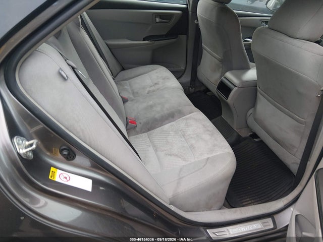 46154036 :رقم المزاد ، 4T1BF1FK4HU651119 vin ، 2017 Toyota Camry Le مزاد بيع