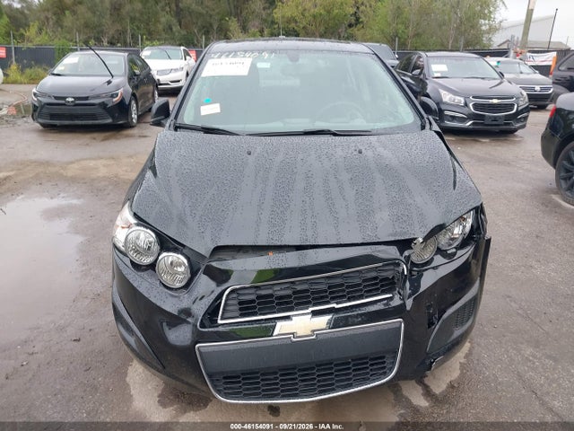 46154091 :رقم المزاد ، 1G1JC5SH8F4139248 vin ، 2015 Chevrolet Sonic Lt Auto مزاد بيع