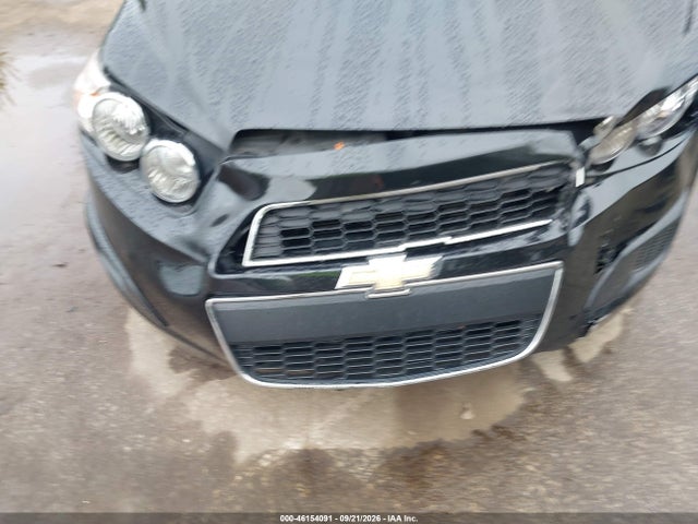 46154091 :رقم المزاد ، 1G1JC5SH8F4139248 vin ، 2015 Chevrolet Sonic Lt Auto مزاد بيع
