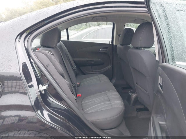 46154091 :رقم المزاد ، 1G1JC5SH8F4139248 vin ، 2015 Chevrolet Sonic Lt Auto مزاد بيع