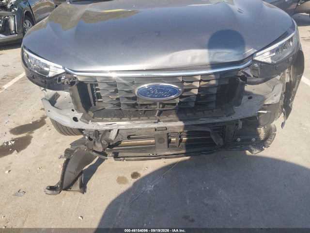 1FMCU0GN5PUB14819 Ford Escape Active