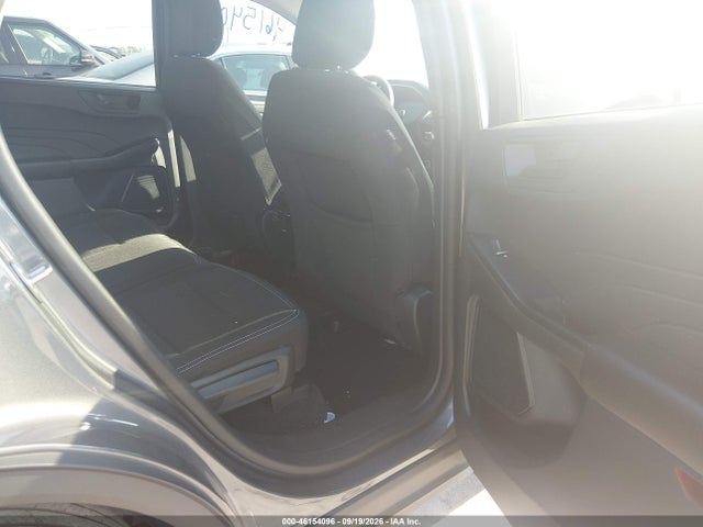 1FMCU0GN5PUB14819 Ford Escape Active