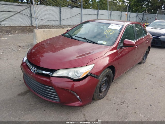46154151 :رقم المزاد ، 4T1BF1FK1HU776868 vin ، 2017 Toyota Camry Le مزاد بيع