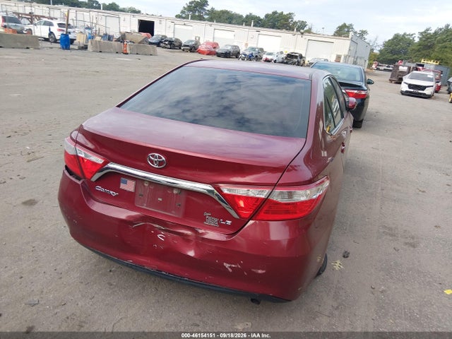46154151 :رقم المزاد ، 4T1BF1FK1HU776868 vin ، 2017 Toyota Camry Le مزاد بيع