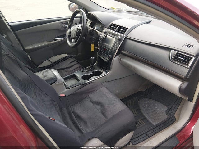 46154151 :رقم المزاد ، 4T1BF1FK1HU776868 vin ، 2017 Toyota Camry Le مزاد بيع