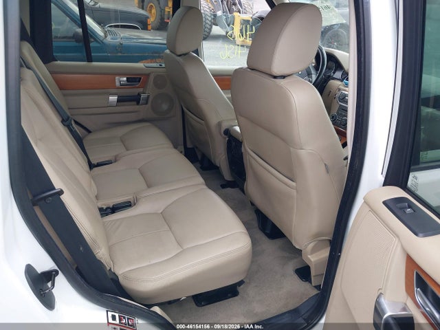 2011 Land Rover Lr4 მანქანა იყიდება აუქციონზე, vin: SALAK2D43BA565775, აუქციონის ნომერი: 46154156