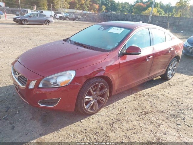 46154177 :رقم المزاد ، YV1902FH8C2142597 vin ، 2012 Volvo S60 T6/t6 R-design/t6 W/moonroof مزاد بيع
