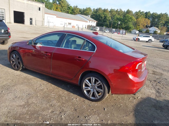 46154177 :رقم المزاد ، YV1902FH8C2142597 vin ، 2012 Volvo S60 T6/t6 R-design/t6 W/moonroof مزاد بيع