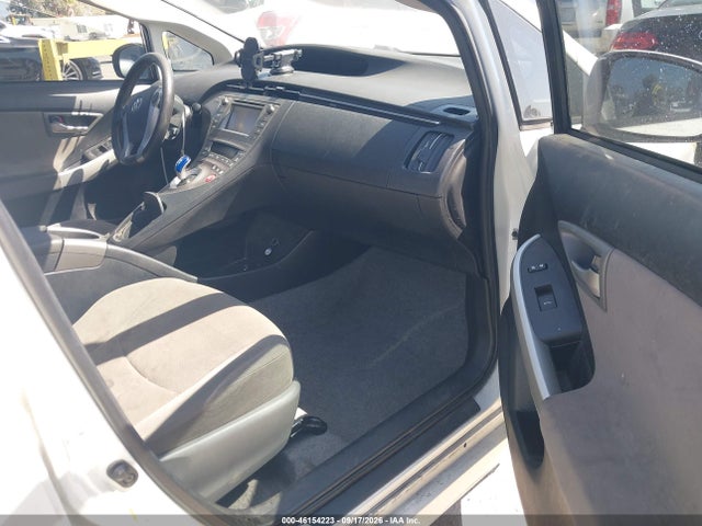 Продаж на аукціоні авто 2015 Toyota Prius Two, vin: JTDKN3DU3F0456768, номер лоту: 46154223