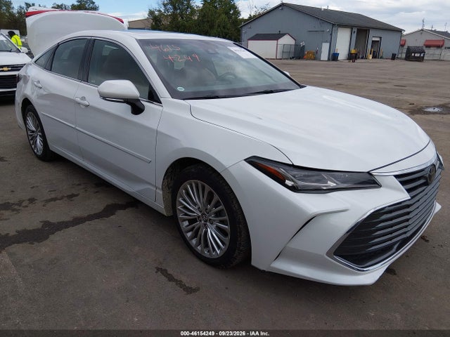 46154249 :رقم المزاد ، 4T1CZ1FB8LU050218 vin ، 2020 Toyota Avalon Limited مزاد بيع
