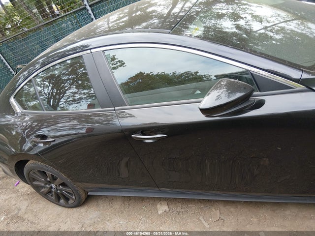 2024 Mazda Mazda3 2.5 S Select Sport მანქანა იყიდება აუქციონზე, vin: 3MZBPABM1RM427740, აუქციონის ნომერი: 46154265