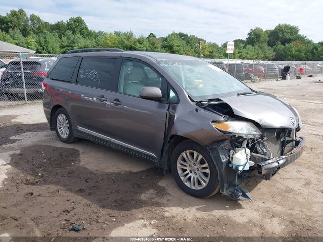 46154305 :رقم المزاد ، 5TDYK3DC5ES518113 vin ، 2014 Toyota Sienna Xle V6 8 Passenger مزاد بيع