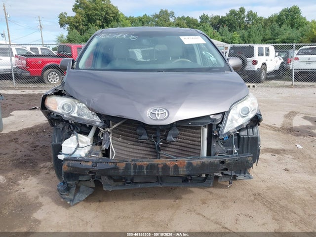 Продажа на аукционе авто 2014 Toyota Sienna Xle V6 8 Passenger, vin: 5TDYK3DC5ES518113, номер лота: 46154305
