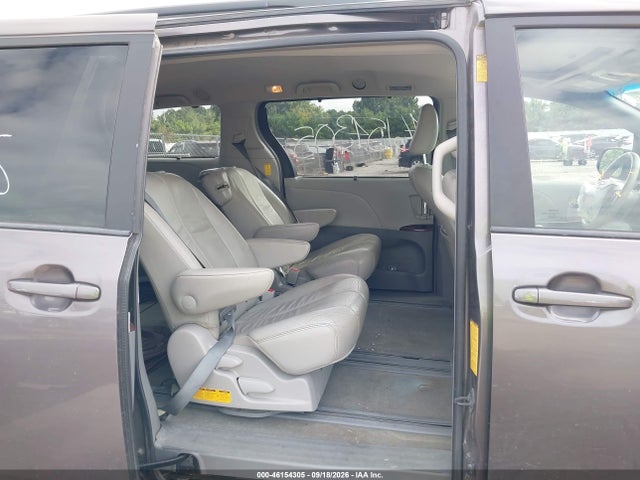 Продажа на аукционе авто 2014 Toyota Sienna Xle V6 8 Passenger, vin: 5TDYK3DC5ES518113, номер лота: 46154305