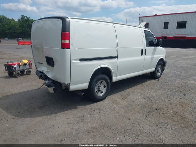 46154316 :رقم المزاد ، 1GCGG25V351266351 vin ، 2005 Chevrolet Express مزاد بيع