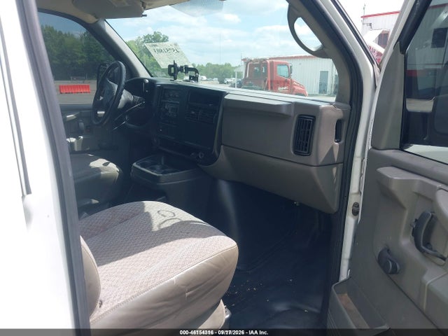 46154316 :رقم المزاد ، 1GCGG25V351266351 vin ، 2005 Chevrolet Express مزاد بيع