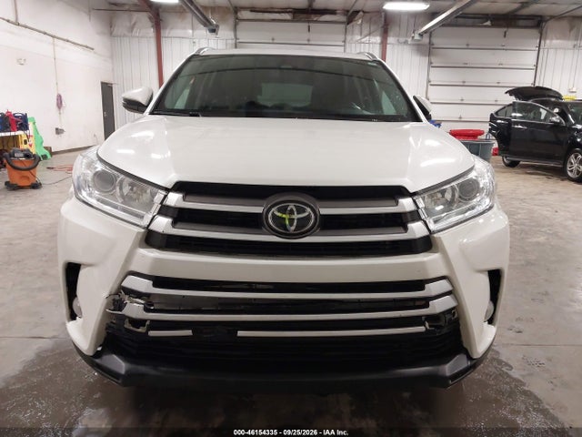 Продаж на аукціоні авто 2018 Toyota Highlander Xle, vin: 5TDJZRFH4JS823606, номер лоту: 46154335