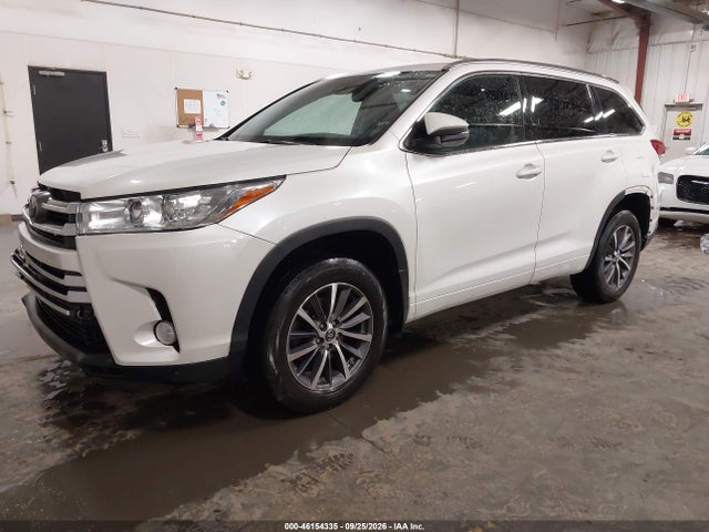Продаж на аукціоні авто 2018 Toyota Highlander Xle, vin: 5TDJZRFH4JS823606, номер лоту: 46154335