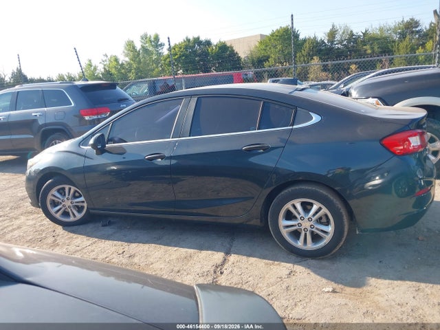 46154400 :رقم المزاد ، 1G1BE5SM2J7158400 vin ، 2018 Chevrolet Cruze Lt Auto مزاد بيع