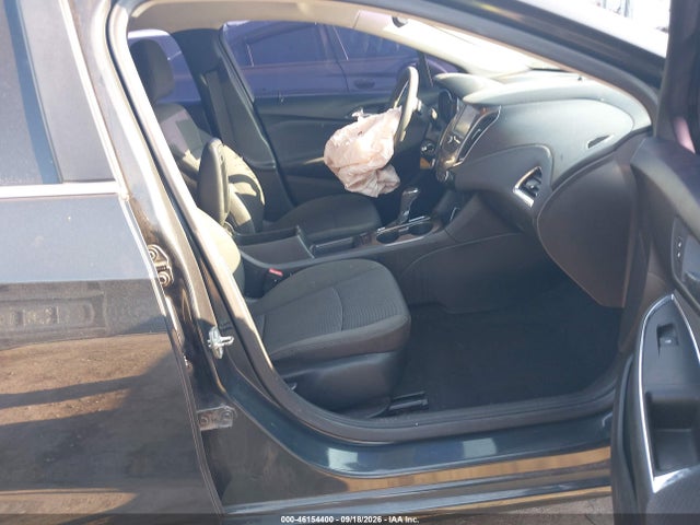 46154400 :رقم المزاد ، 1G1BE5SM2J7158400 vin ، 2018 Chevrolet Cruze Lt Auto مزاد بيع