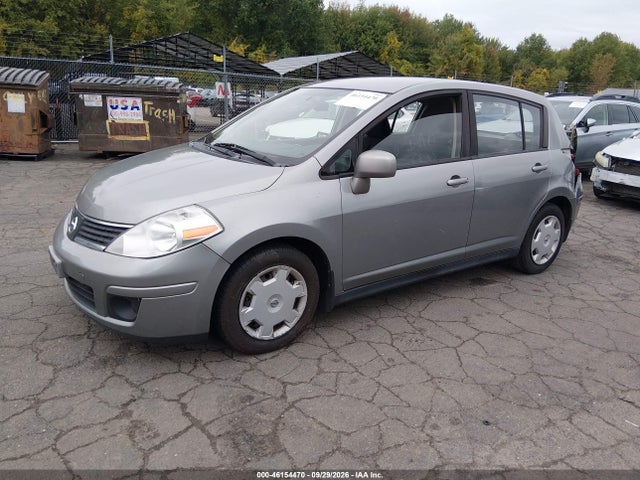 2009 Nissan Versa 1.8s მანქანა იყიდება აუქციონზე, vin: 3N1BC13E79L354159, აუქციონის ნომერი: 46154470