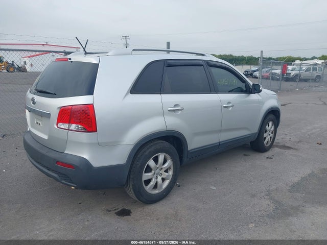 Продаж на аукціоні авто 2013 Kia Sorento Lx, vin: 5XYKT3A67DG358104, номер лоту: 46154571