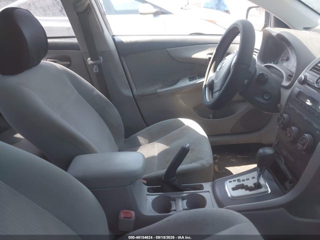 46154624 :رقم المزاد ، 1NXBU4EE2AZ353807 vin ، 2010 Toyota Corolla Le مزاد بيع
