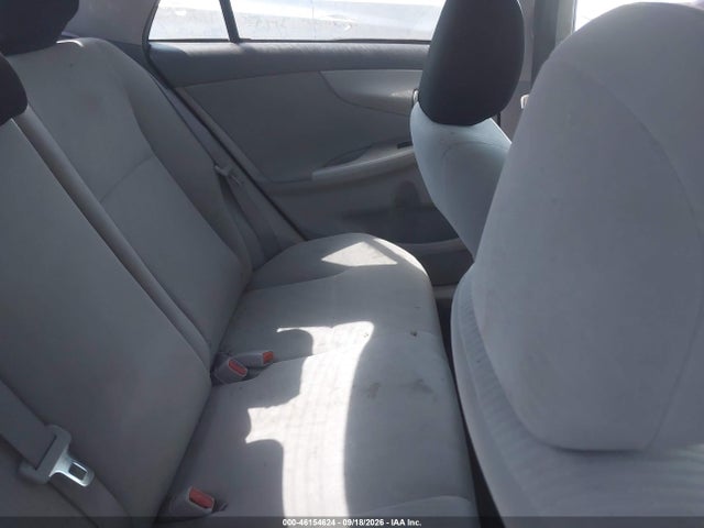 46154624 :رقم المزاد ، 1NXBU4EE2AZ353807 vin ، 2010 Toyota Corolla Le مزاد بيع