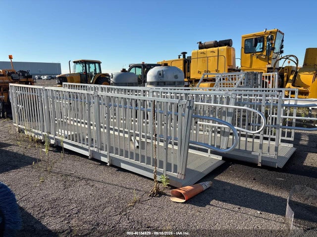 46154629 :رقم المزاد ،  vin ، 2000 Aluminum Walkway Other مزاد بيع