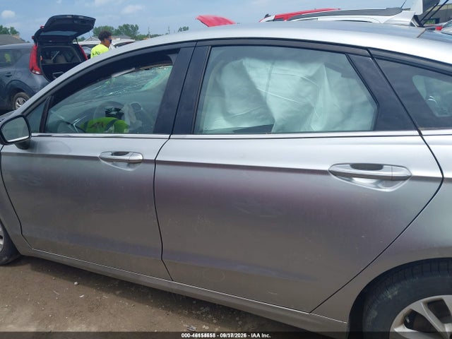 46154658 :رقم المزاد ، 3FA6P0HDXLR261983 vin ، 2020 Ford Fusion Se مزاد بيع