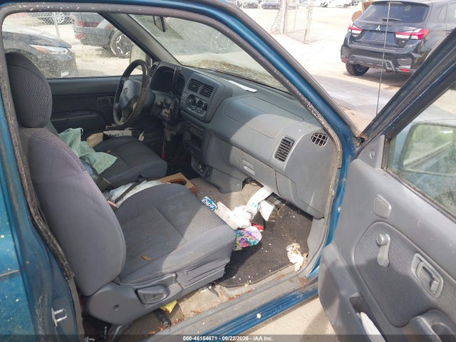 46154671 :رقم المزاد ، 1N6DD26S31C355008 vin ، 2001 Nissan Frontier Xe مزاد بيع