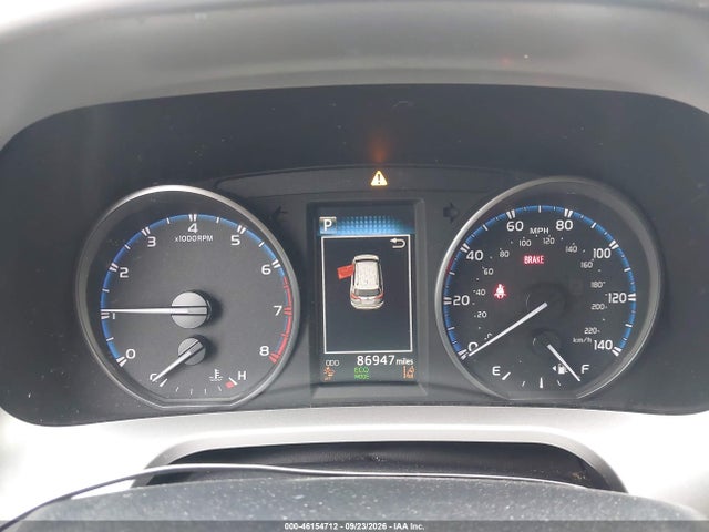 46154712 :رقم المزاد ، JTMZFREV0JJ171809 vin ، 2018 Toyota Rav4 Le مزاد بيع
