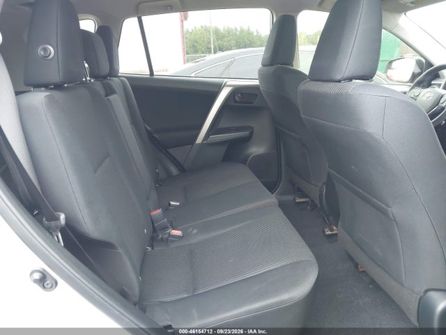 46154712 :رقم المزاد ، JTMZFREV0JJ171809 vin ، 2018 Toyota Rav4 Le مزاد بيع