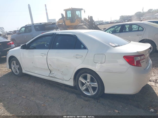 2014 Toyota Camry Se მანქანა იყიდება აუქციონზე, vin: 4T1BF1FKXEU349636, აუქციონის ნომერი: 46154714