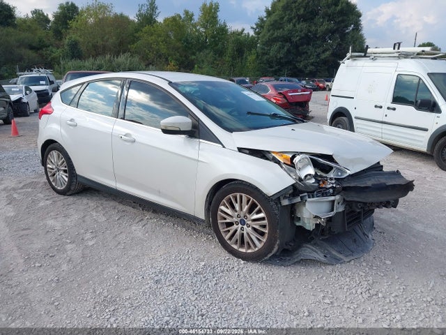 46154733 :رقم المزاد ، 1FADP3N23GL307945 vin ، 2016 Ford Focus Titanium مزاد بيع