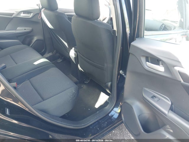46154750 :رقم المزاد ، 3HGGK5H45KM741842 vin ، 2019 Honda Fit Lx مزاد بيع