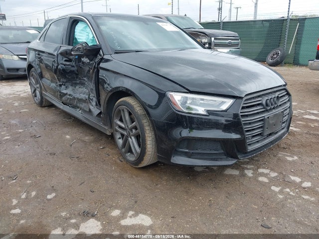 46154775 :رقم المزاد ، WAUGUGFF2H1058234 vin ، 2017 Audi A3 2.0t Premium مزاد بيع