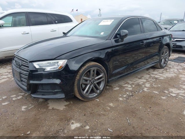 46154775 :رقم المزاد ، WAUGUGFF2H1058234 vin ، 2017 Audi A3 2.0t Premium مزاد بيع