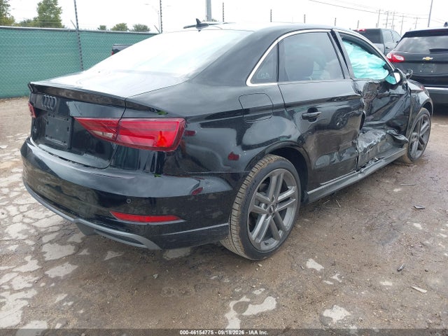 46154775 :رقم المزاد ، WAUGUGFF2H1058234 vin ، 2017 Audi A3 2.0t Premium مزاد بيع