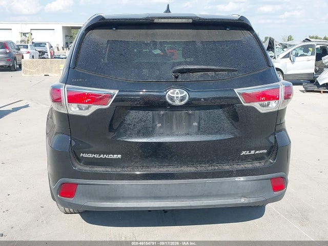 2015 Toyota Highlander Xle V6 მანქანა იყიდება აუქციონზე, vin: 5TDJKRFH8FS073820, აუქციონის ნომერი: 46154791