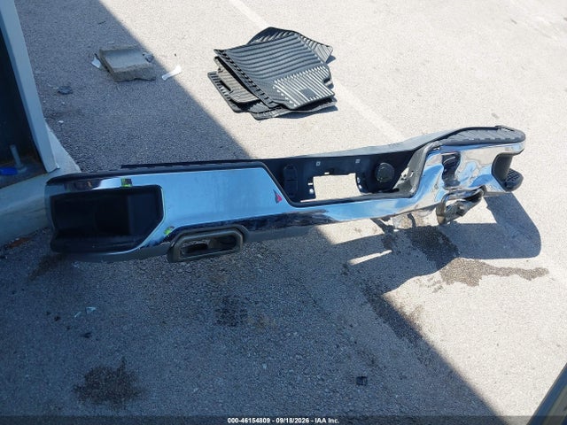 2022 Chevrolet Silverado 1500 4wd  Standard Bed Lt მანქანა იყიდება აუქციონზე, vin: 1GCUDDED6NZ645053, აუქციონის ნომერი: 46154809
