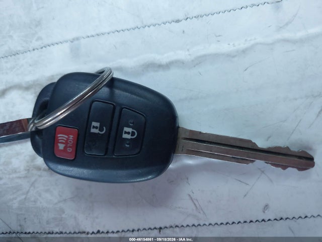 Toyota RAV4 LE 2017 JTMZFREVXHJ715212 Image 11