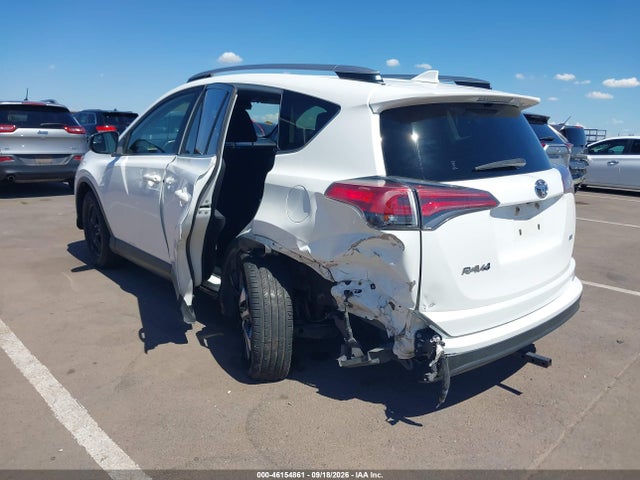Toyota RAV4 LE 2017 JTMZFREVXHJ715212 Image 3