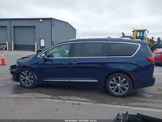 Продаж на аукціоні авто 2017 Chrysler Pacifica Limited, vin: 2C4RC1GG9HR689254, номер лоту: 46154922