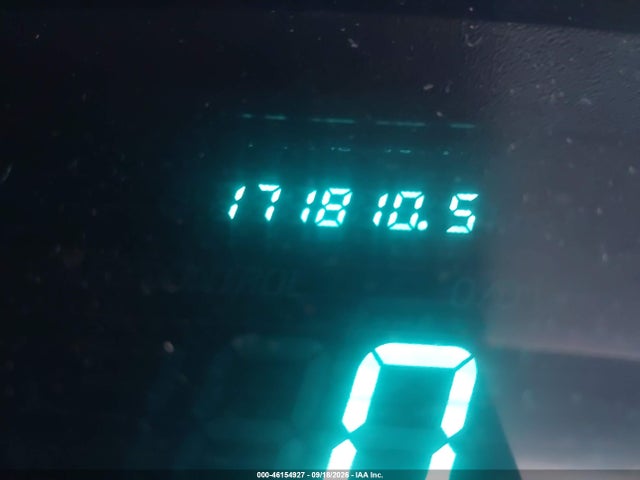 46154927 :رقم المزاد ، 1LNLM82W1TY721480 vin ، 1996 Lincoln Town Car Sgn/dmnd Anv/cypress/jn مزاد بيع