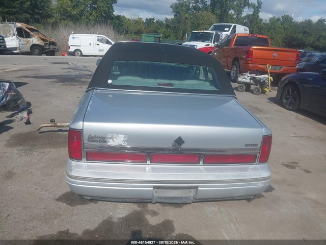 46154927 :رقم المزاد ، 1LNLM82W1TY721480 vin ، 1996 Lincoln Town Car Sgn/dmnd Anv/cypress/jn مزاد بيع