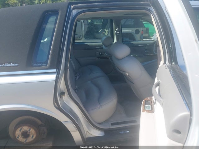 46154927 :رقم المزاد ، 1LNLM82W1TY721480 vin ، 1996 Lincoln Town Car Sgn/dmnd Anv/cypress/jn مزاد بيع