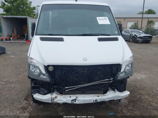 Продажа на аукционе авто 2015 Mercedes-benz Sprinter 2500 Normal Roof, vin: WD3PE7DC8F5967507, номер лота: 46154958