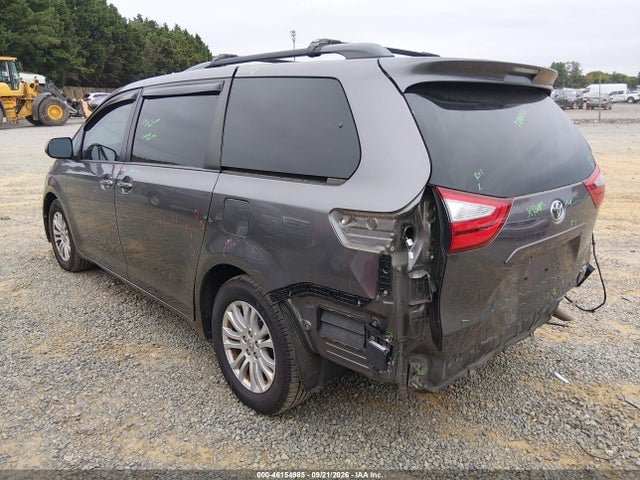 Продажа на аукционе авто 2017 Toyota Sienna Xle 8 Passenger, vin: 5TDYZ3DC2HS855659, номер лота: 46154985